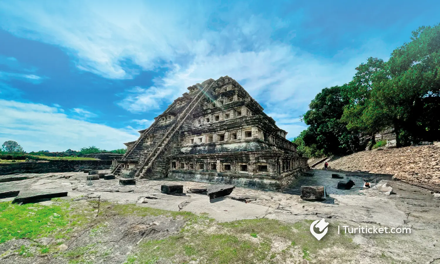 TOUR TAJIN Y PAPANTLA DESDE VERACRUZ TOUR TAJIN Y PAPANTLA DESDE VERACRUZ